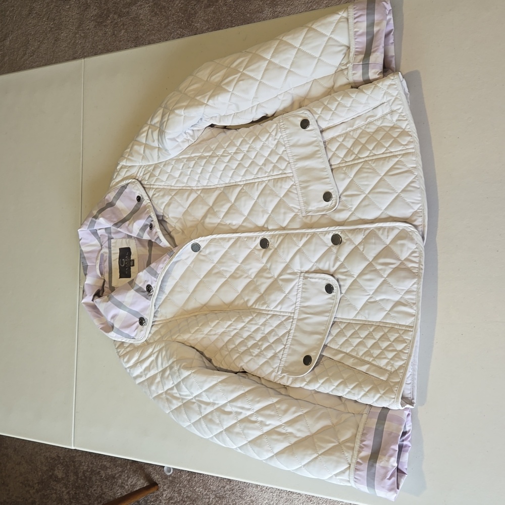 Gallery New York light quilted jacket. Size PP, small. Used excellent condition